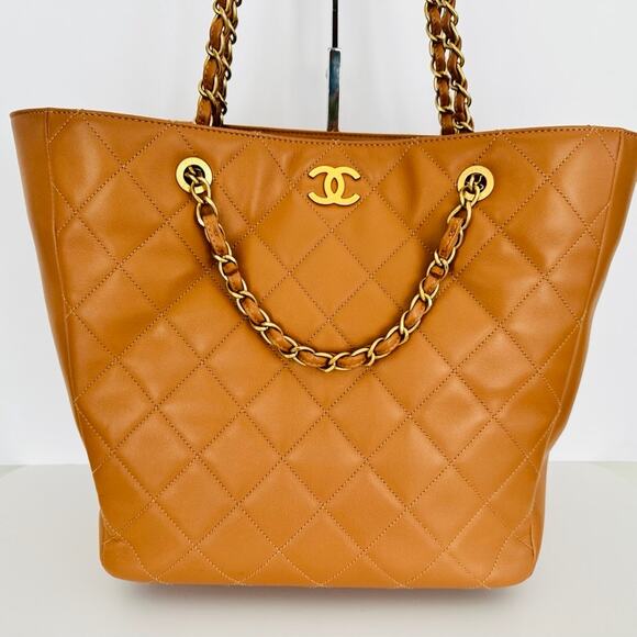 Chanel CC Chain Tote Quilted Leather Tan Brown Handle Purse Full Set & Box 2021 - Picture 1 of 10